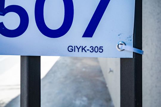 Placa  de casa à venda com 2 quartos, 87m² em Jardim Leblon, Belo Horizonte
