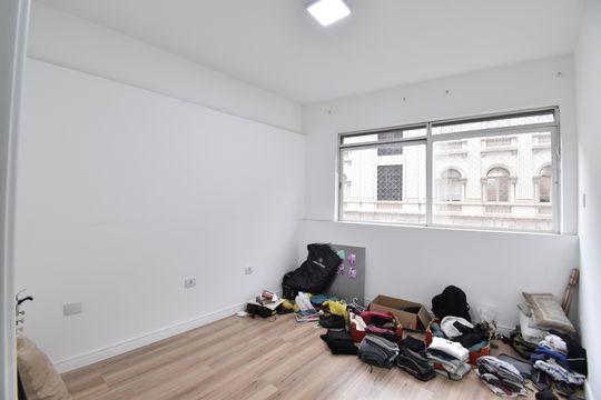Quarto 1 de apartamento à venda com 3 quartos, 75m² em Centro, Curitiba