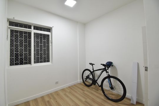 Quarto 3 de apartamento à venda com 3 quartos, 75m² em Centro, Curitiba