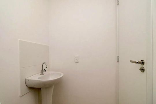 Banheiro  de apartamento para alugar com 2 quartos, 77m² em Vila Independencia, São Paulo