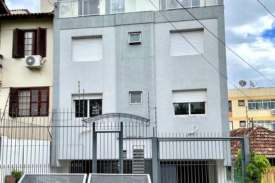 Fachada de apartamento à venda com 2 quartos, 70m² em Santo Antônio, Porto Alegre