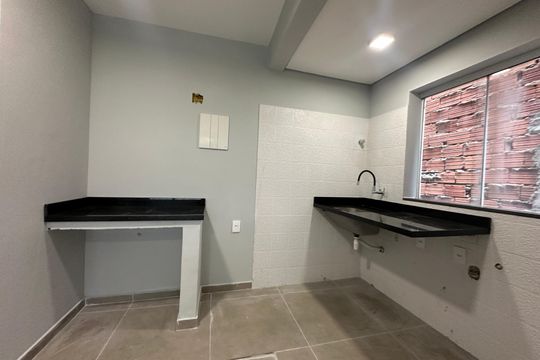 Área de Serviço de casa para alugar com 2 quartos, 65m² em Votupoca, Barueri