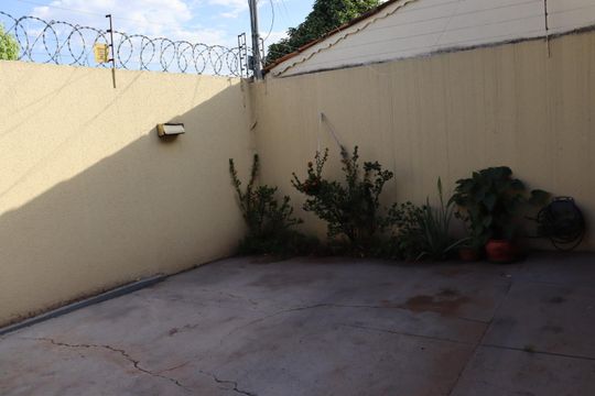 Casa para alugar com 3 quartos, 96m² em Jardim América, Goiânia