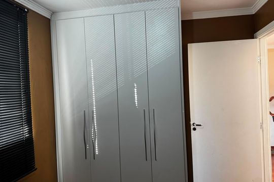Quarto de apartamento para alugar com 2 quartos, 38m² em Jd Petrópolis, Cotia