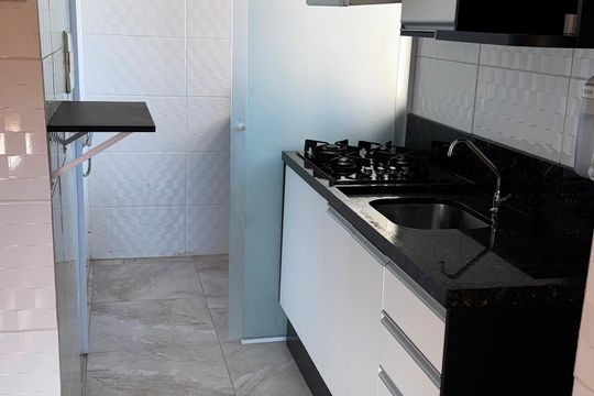 Cozinha de apartamento para alugar com 2 quartos, 38m² em Jd Petrópolis, Cotia