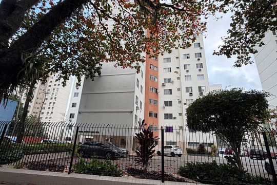 Fachada de apartamento à venda com 2 quartos, 60m² em Jacarepaguá, Rio de Janeiro
