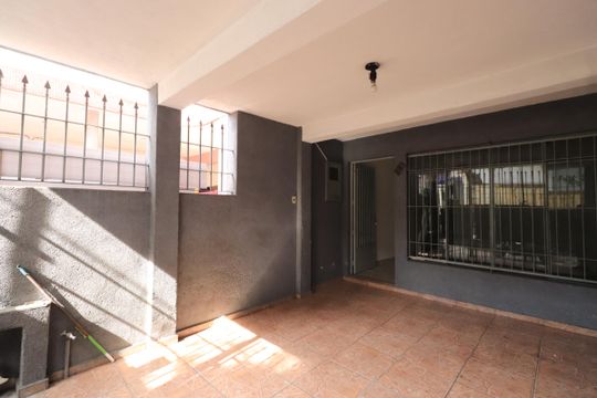 Garagem de casa para alugar com 2 quartos, 108m² em Penha de França, São Paulo