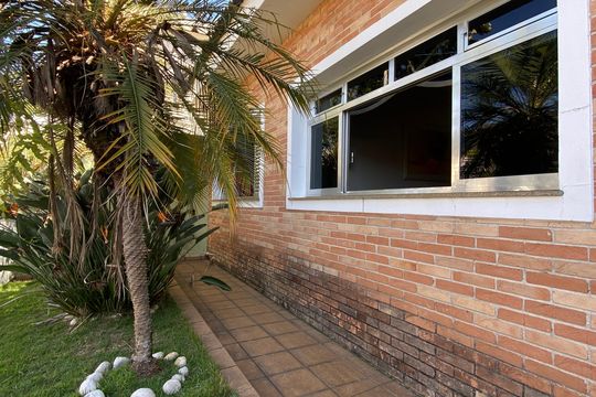Garagem de casa à venda com 4 quartos, 250m² em Vila Osasco, Osasco