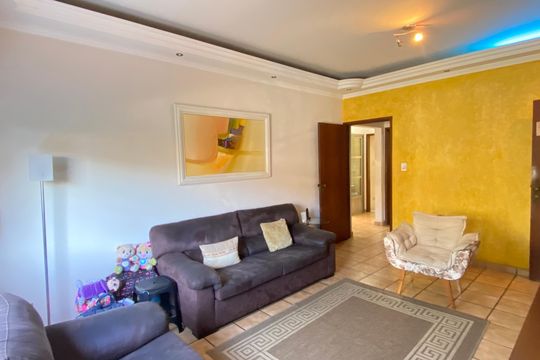 Sala de casa à venda com 4 quartos, 250m² em Vila Osasco, Osasco