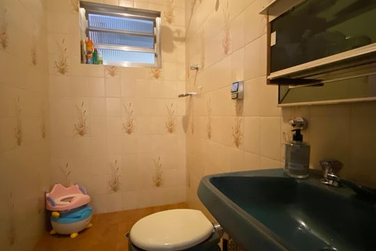 Banheiro 2 de casa à venda com 4 quartos, 250m² em Vila Osasco, Osasco