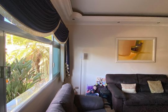 Sala de casa à venda com 4 quartos, 250m² em Vila Osasco, Osasco