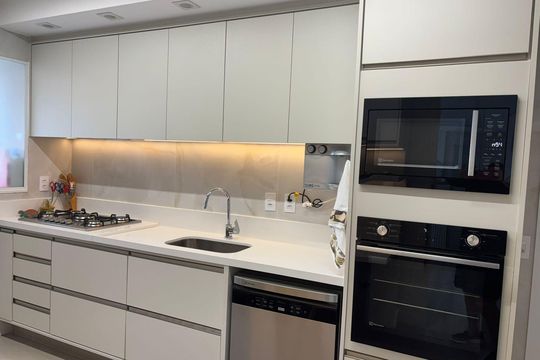 Cozinha de apartamento à venda com 2 quartos, 104m² em Vila Mariana, São Paulo