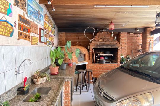 Quintal - Garagem de casa à venda com 4 quartos, 250m² em Vila Yara, Osasco