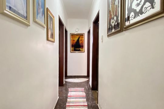 Corredor Superior de casa à venda com 4 quartos, 250m² em Vila Yara, Osasco