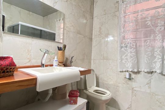 Banheiro 1 de casa à venda com 4 quartos, 250m² em Vila Yara, Osasco