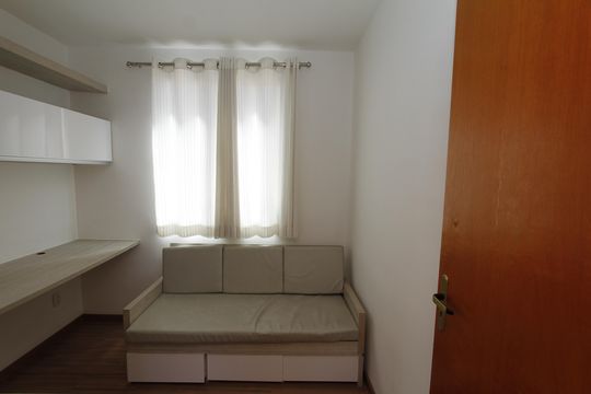 Quarto 3 de apartamento para alugar com 3 quartos, 64m² em Monsenhor Messias, Belo Horizonte