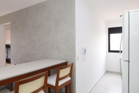 Cozinha de apartamento à venda com 2 quartos, 56m² em Vila Giordano, São Paulo