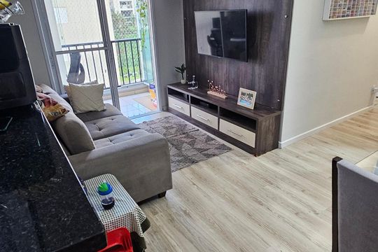 Sala de apartamento à venda com 2 quartos, 57m² em Umuarama, Osasco