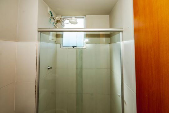 Banheiro social de apartamento para alugar com 2 quartos, 50m² em Vera Lúcia (justinópolis), Ribeirão das Neves