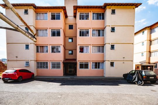 Fachada do bloco de apartamento para alugar com 2 quartos, 50m² em Vera Lúcia (justinópolis), Ribeirão das Neves