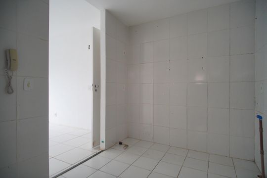 Cozinha de apartamento para alugar com 2 quartos, 50m² em Santos Dumont, São Leopoldo