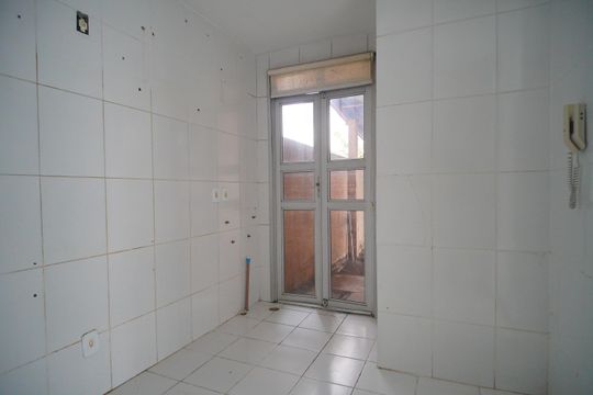 Cozinha de apartamento para alugar com 2 quartos, 50m² em Santos Dumont, São Leopoldo
