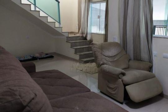 Casa à venda com 3 quartos, 252m² em Jardim Marek, Santo André