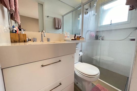 Banheiro 1 de casa de condomínio à venda com 3 quartos, 110m² em Vila Gomes, São Paulo