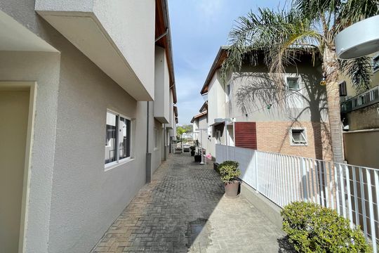 Área comum de casa de condomínio à venda com 3 quartos, 110m² em Vila Gomes, São Paulo