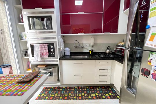 Cozinha de casa de condomínio à venda com 3 quartos, 110m² em Vila Gomes, São Paulo