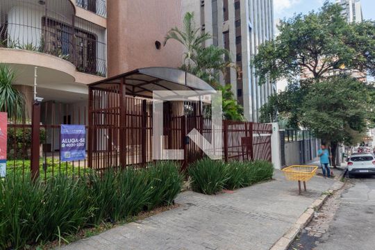 Fachada de apartamento para alugar com 4 quartos, 205m² em Pinheiros, São Paulo