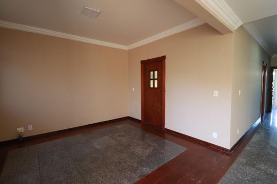 Casa para alugar com 5 quartos, 396m² em Alto da Boa Vista, Ribeirão Preto