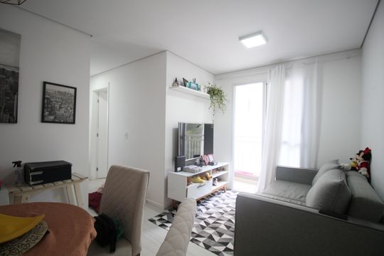 Sala de apartamento para alugar com 2 quartos, 42m² em Jardim Monte Alegre, Taboão da Serra