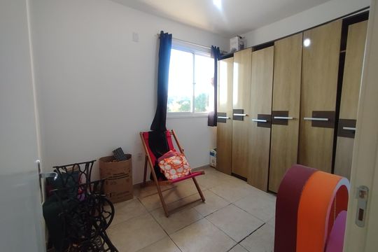 Quarto 2 de apartamento para alugar com 2 quartos, 45m² em Restinga, Porto Alegre