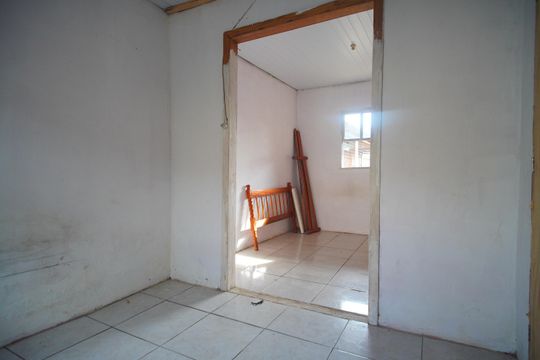 Quarto 2 de casa à venda com 2 quartos, 49m² em Campina, São Leopoldo