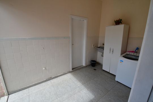 Área de Serviço de casa para alugar com 3 quartos, 380m² em Nova Campinas, Campinas