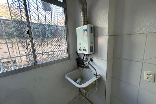 Área de Serviço de apartamento para alugar com 2 quartos, 45m² em Água Santa, Rio de Janeiro