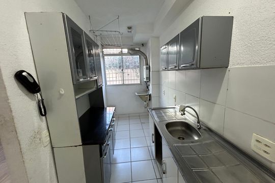 Cozinha de apartamento para alugar com 2 quartos, 45m² em Água Santa, Rio de Janeiro