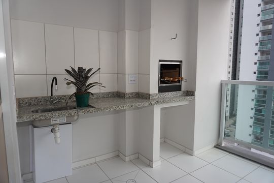 Varanda da Sala de apartamento para alugar com 3 quartos, 125m² em Jardim dos Oliveiras, Embu das Artes