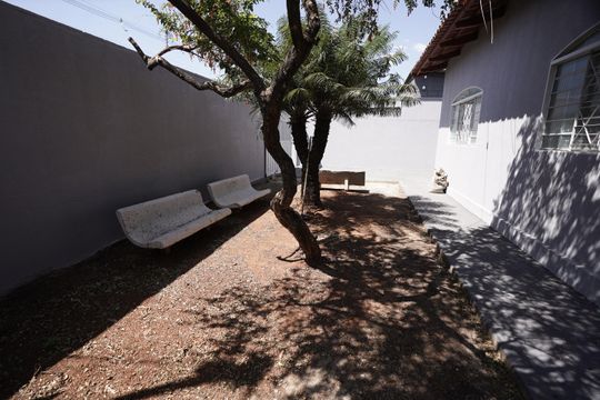 Casa para alugar com 3 quartos, 390m² em Jardim Itaipú, Goiânia