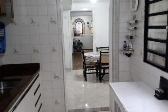 Casa à venda com 3 quartos, 183m² em Vila Camilópolis, Santo André