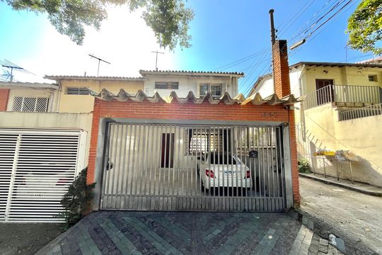Fachada de casa à venda com 3 quartos, 150m² em Planalto Paulista, São Paulo