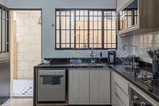 Casa à venda com 3 quartos, 210m² em Utinga, Santo André