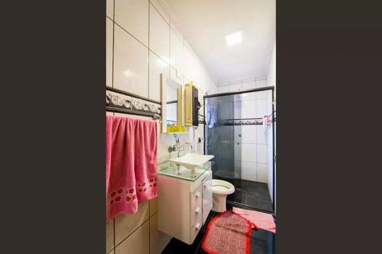 Casa à venda com 3 quartos, 200m² em Jardim Stella, Santo André