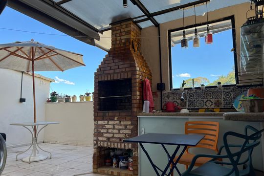 Apartamento para alugar com 2 quartos, 300m² em Jardim Glória, Juiz de Fora