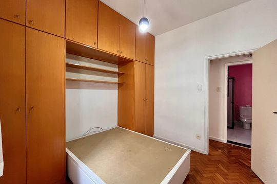 Quarto 2 de apartamento para alugar com 2 quartos, 68m² em Copacabana, Rio de Janeiro