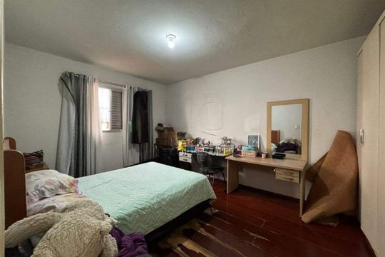 Casa à venda com 3 quartos, 208m² em Vila Camilópolis, Santo André