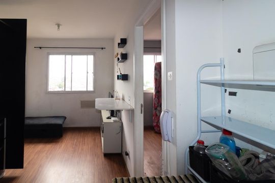 Área de Serviço de apartamento para alugar com 1 quarto, 24m² em Cidade Satelite Santa Barbara, São Paulo