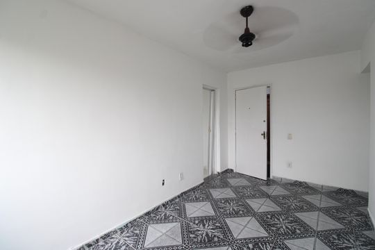 Sala de apartamento à venda com 2 quartos, 52m² em Pechincha, Rio de Janeiro