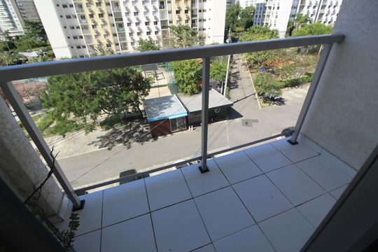 Sala - Varanda de apartamento à venda com 2 quartos, 52m² em Recreio dos Bandeirantes, Rio de Janeiro